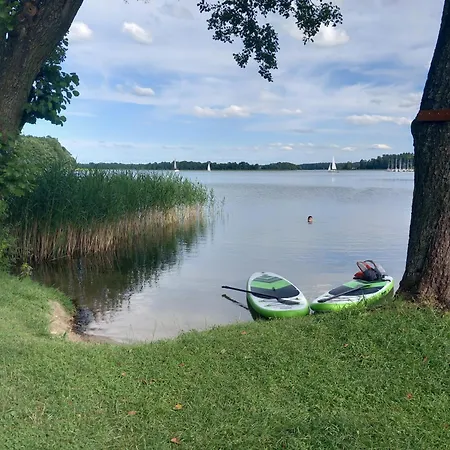 W Bogaczewie Nad Jeziorem Narie 度假居